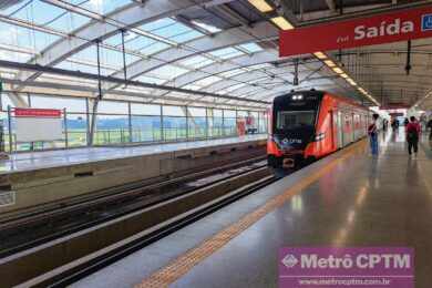 Telhado da estação Aeroporto Guarulhos foi danificado após chuvas (Jean Carlos)