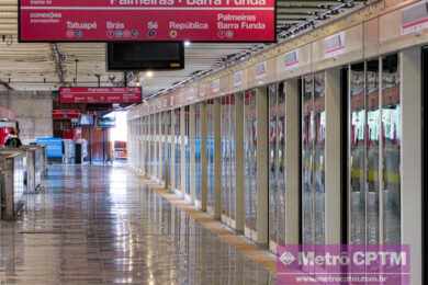Portas de plataforma na estação Patriarca da Linha 3-Vermelha (Jean Carlos)
