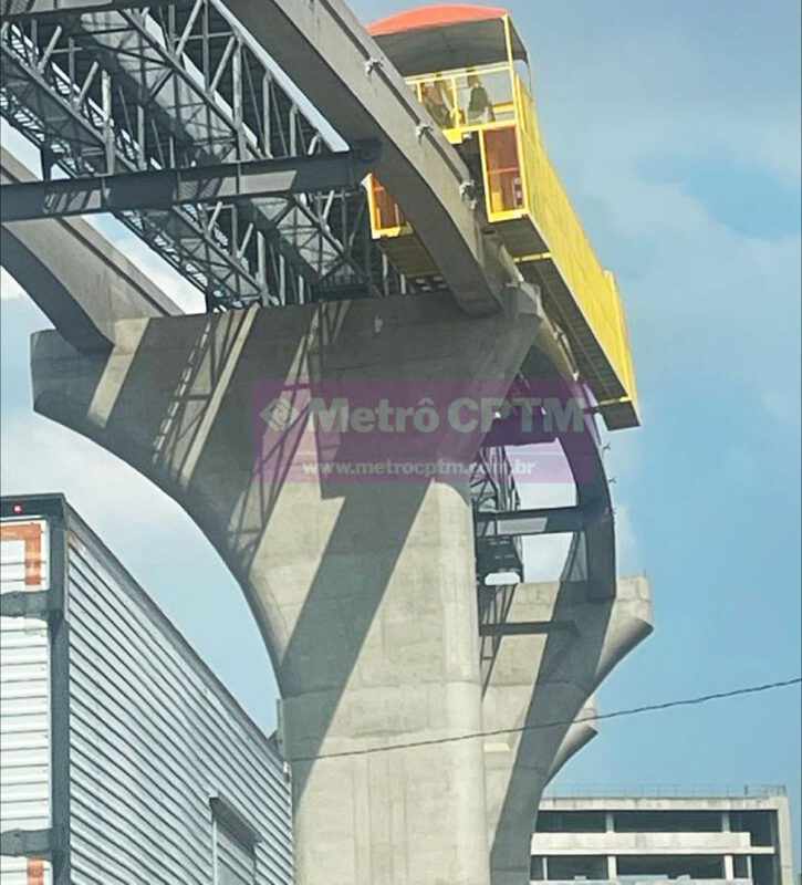 No parte inferior da foto é possível ver o prédio administrativo do Pátio Água Espraiada