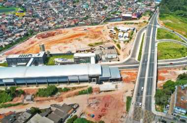 Estação Varginha: na parte inferior, o acesso oeste, que começou a ser construído