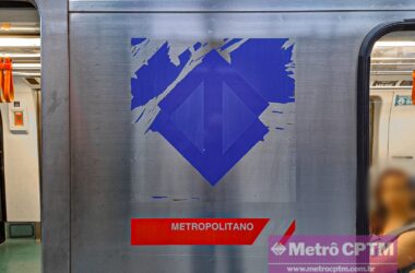 Logo do Metrô completamente desgastada (Jean Carlos)