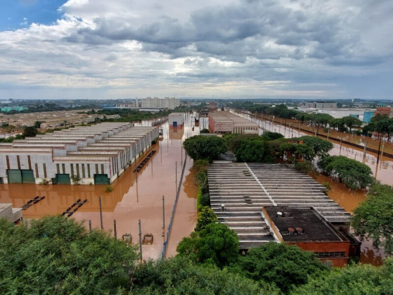 Pátio na região de Humaitá foi afetado pelas enchentes (Trensurb)
