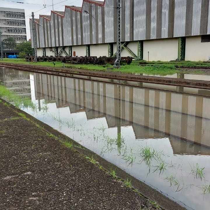 Pátio da Trensurb alagado (Trensurb)