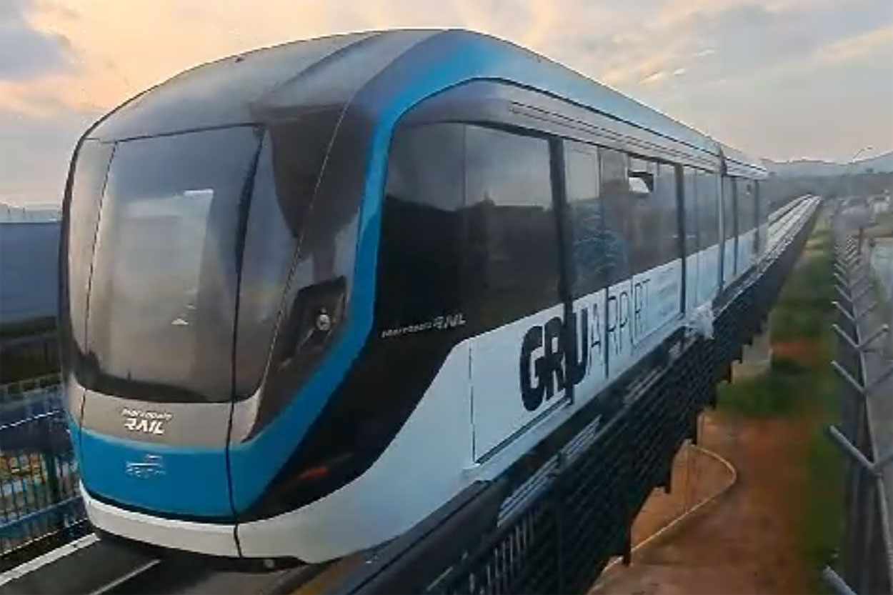 Aeromovel em movimento