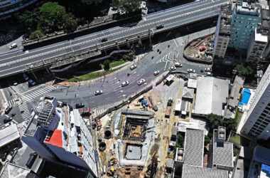 Canteiro da futura estação "14-Bis Saracura"