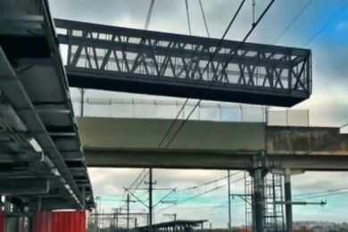 Passarela nova da Estação Engenheiro Manoel Feio (Pedro Moro)