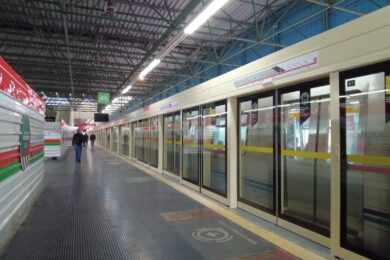PSDs na Estação Penha em operação (Trilhos que Movem SP)