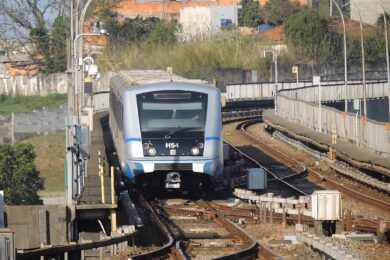 Composição com máscara restaurada (Trilhos Que Movem SP)