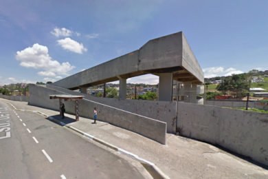 Passarela que deverá passar por melhorias (Street View)