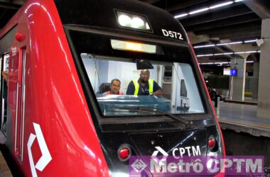 Funcionários da CPTM treinam funcionários da TIC Trens (Jean Carlos)