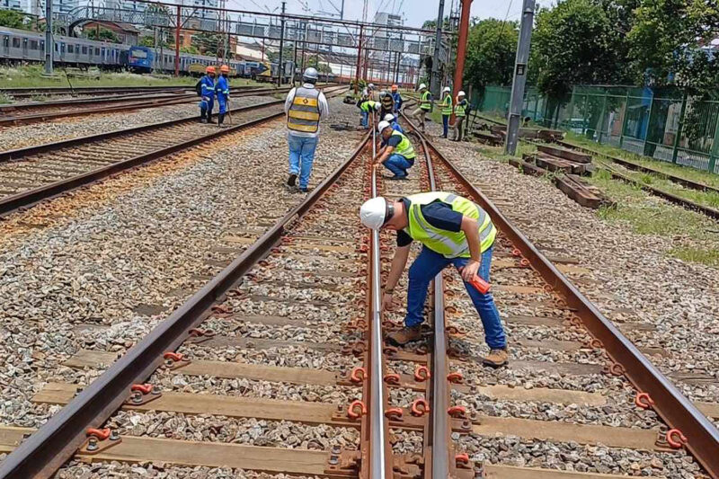 Funcionários da TIC Trens recebem treinamento de manuntenção da via permanente