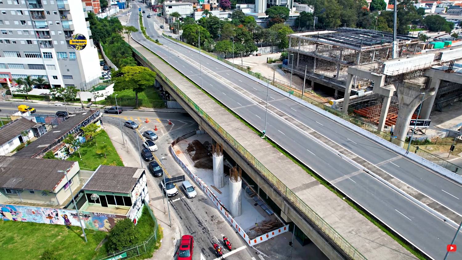 Pilares além do Pátio Água Espraiada (iTechdrones)