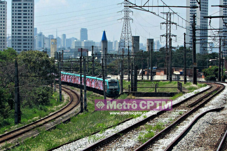 Trecho das linhas 8 e 9 próximo à Marginal Pinheiros
