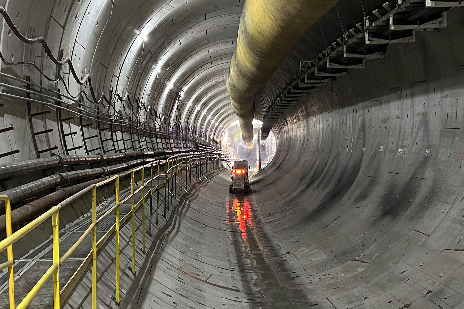 Trecho de túnel antes da estação Orfanato