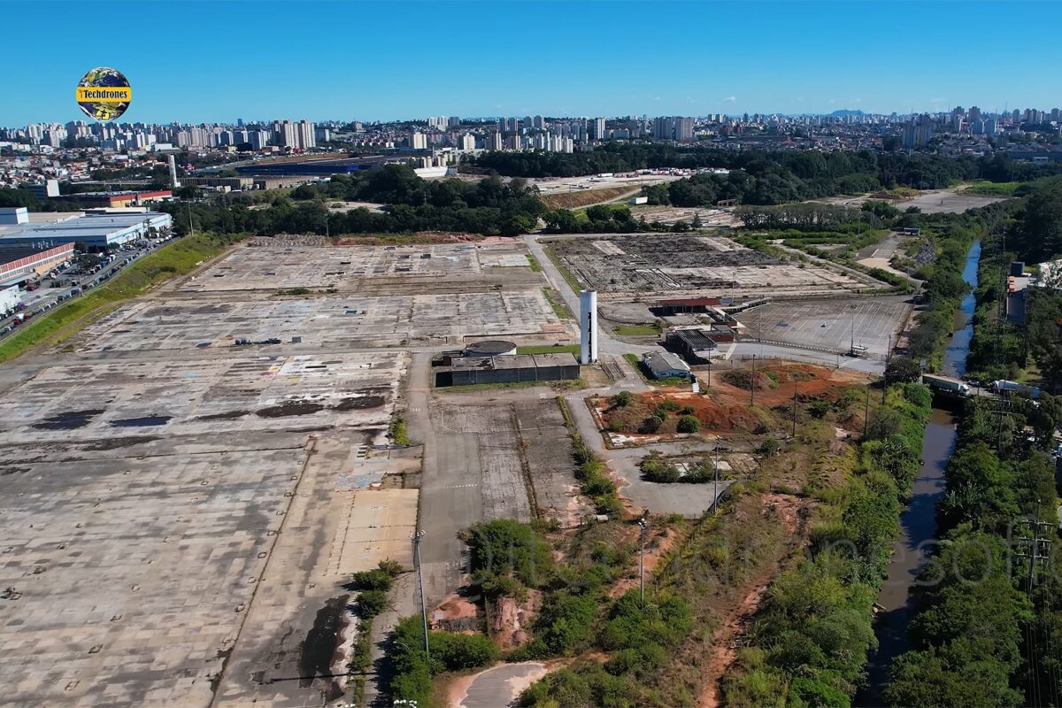 Antiga fábrica da Ford no Taboão