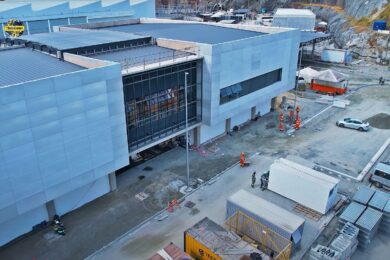 Estrutura do edifício já está na fase de acabamento