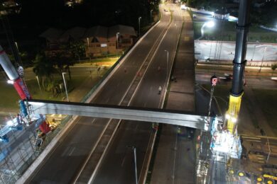 Uma das vigas-guia instaladas sobre o Viaduto Lino de Moraes Leme
