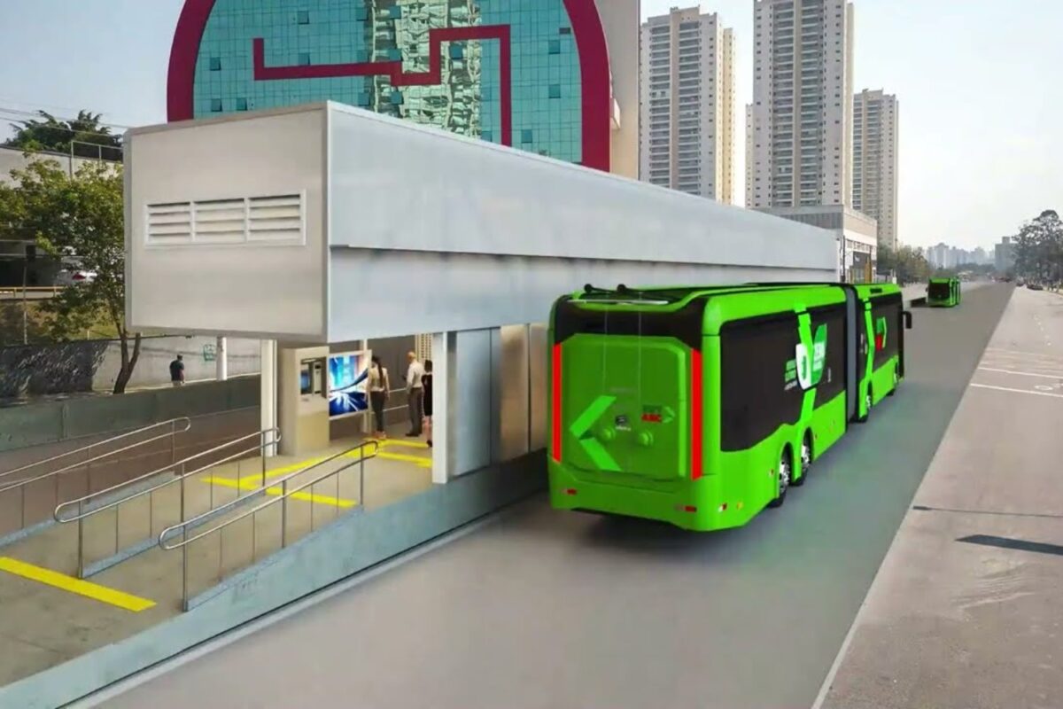 BRT ABC sofre atrasos e ameaça de multas