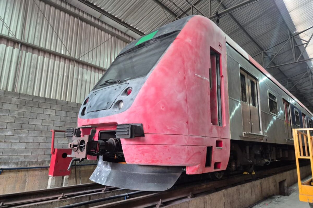 Trem D620 é o primeiro a receber o novo padrão visual