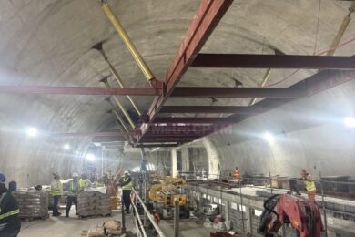 Estação Itaberaba ganha mezanino metálico similar ao da Linha 4