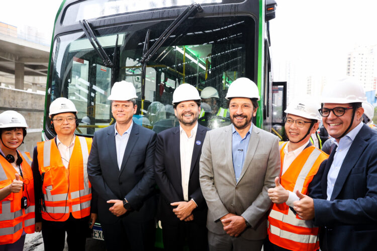 Ônibus da BYD entregue atenderá o transporte público de São Paulo.