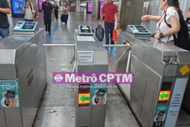 Bloqueio na estação Luz exclusivo para cartão por aproximação