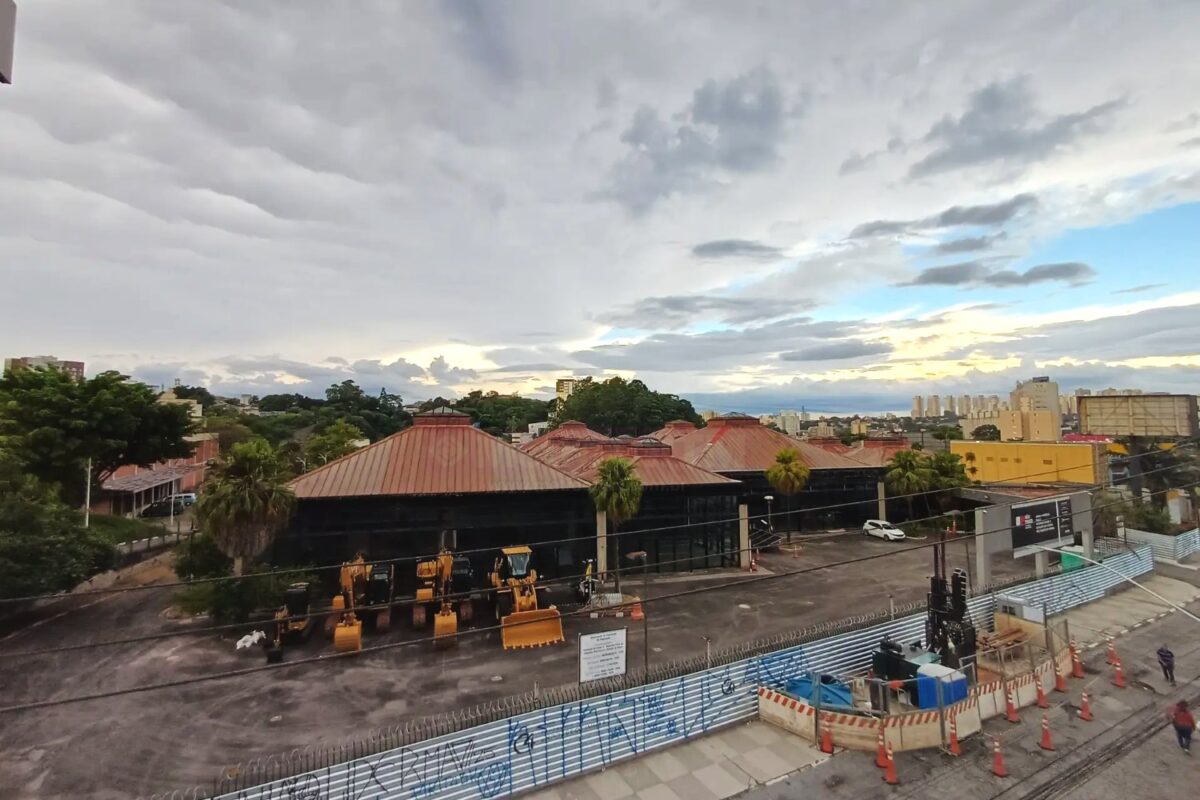 Canteiro da estação Taboão da Serra em janeiro de 2026