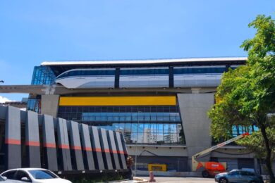 Composição utilizou a plataforma esquerda, afastada do aeroporto