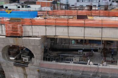 Estruturas metálicas no mezanino de Jacu Pêssego