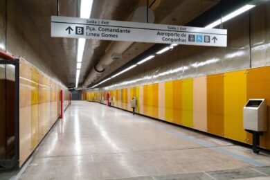 O túnel de ligação com o aeroporto