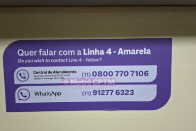 Adesivos a bordo do trem da Linha 4