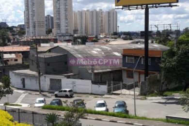 Ainda há vários galpões intactos