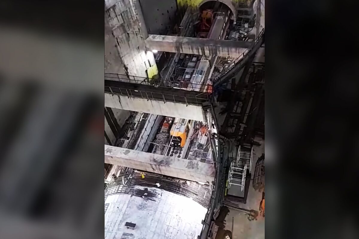 Trem da Linha 6-Larana cruzou o rio Pinheiros