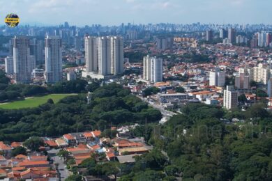 Ao fundo a área onde ficará a estação Chácara do Jockey