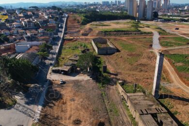 Trecho ao norte do futuro pátio Paulo Freire