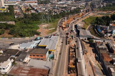 Trecho com fundações e pilares até Jardim Colonial