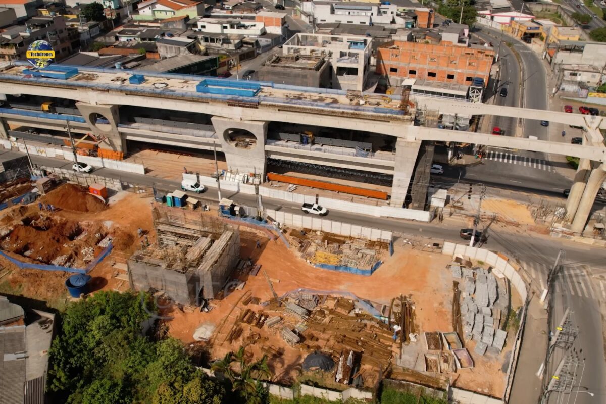 Acesso da estação Jacu Pêssego