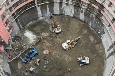Poço central da estação Penha de França em julho de 2026