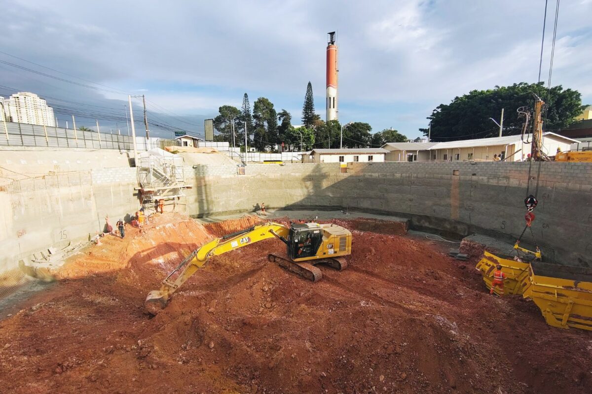 Primeiro poço da estação Taboão da Serra já está sendo escavado