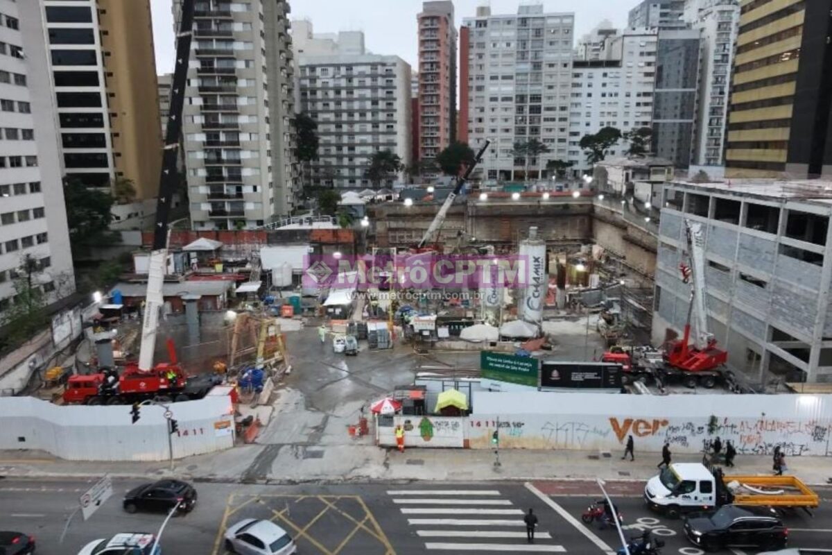 Vista do canteiro de obras da nova estação Higienópolis-Mackenzie da Linha 6-Laranja