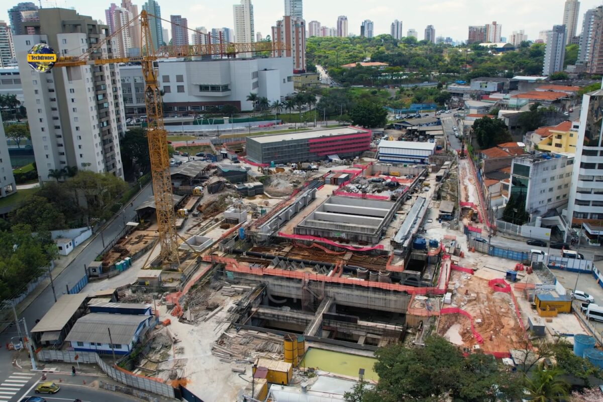 Obras da estação Anália Franco em setembro de 2026