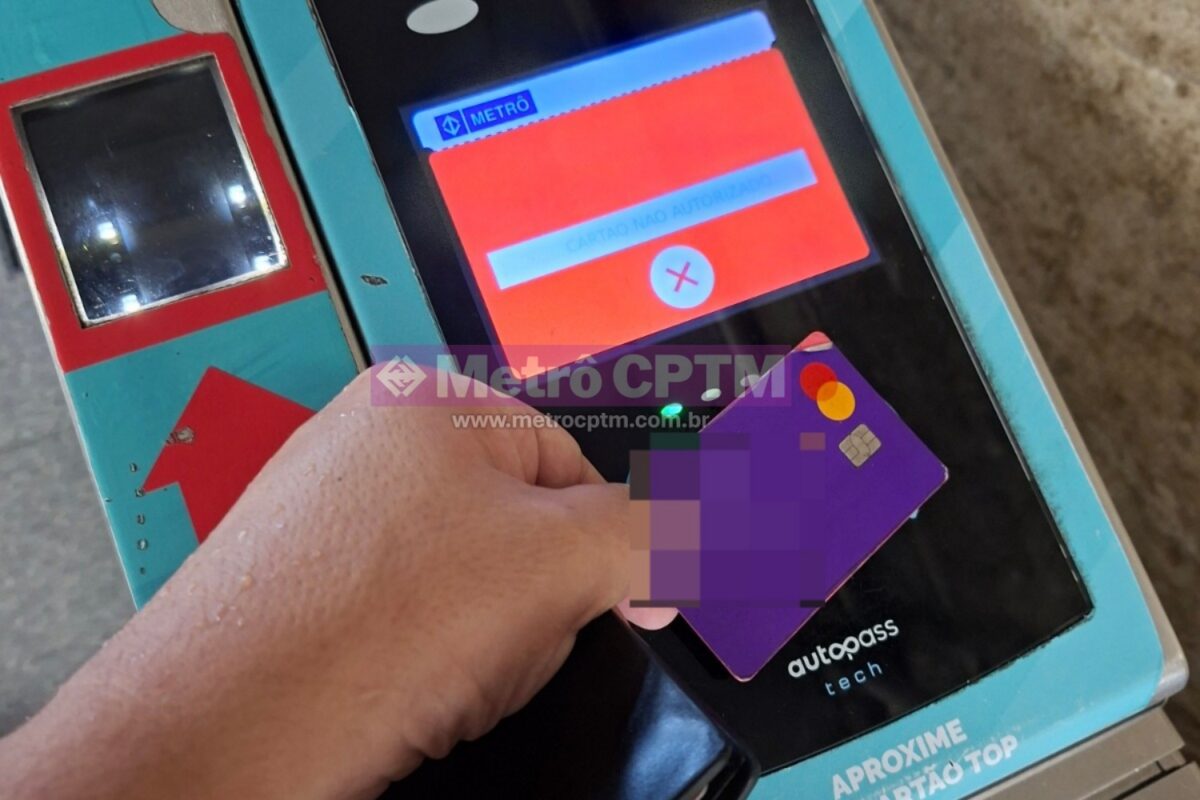 Validador exibindo mensagem de recusa do cartão para pagamento da tarifa