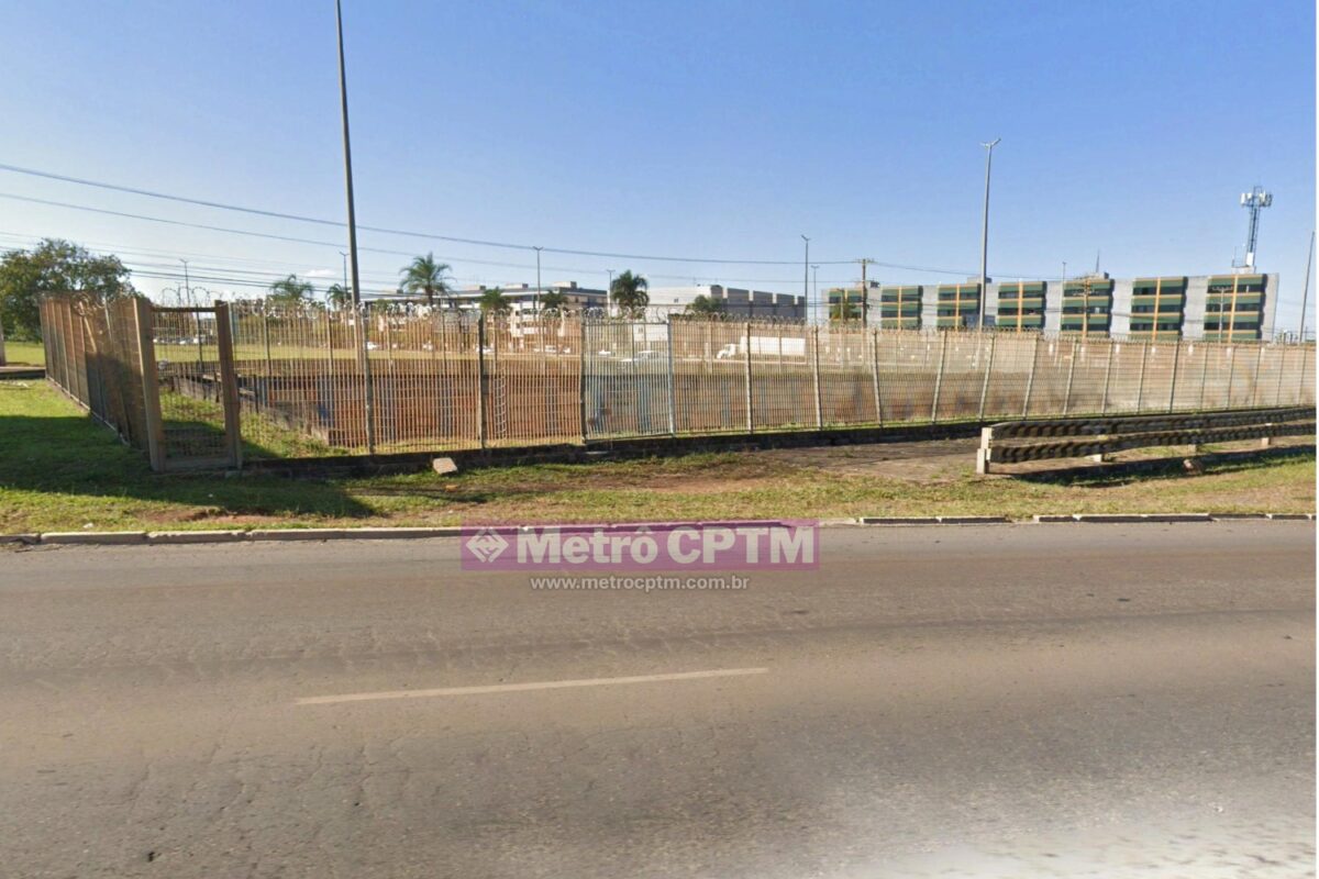 Grades em torno da estação Onoyama do Metrô-DF